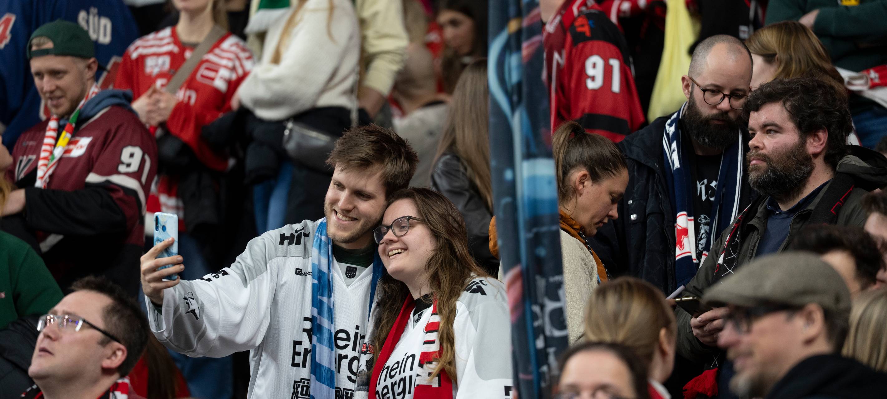 Eishockey-Event bringt Kölner zusammen